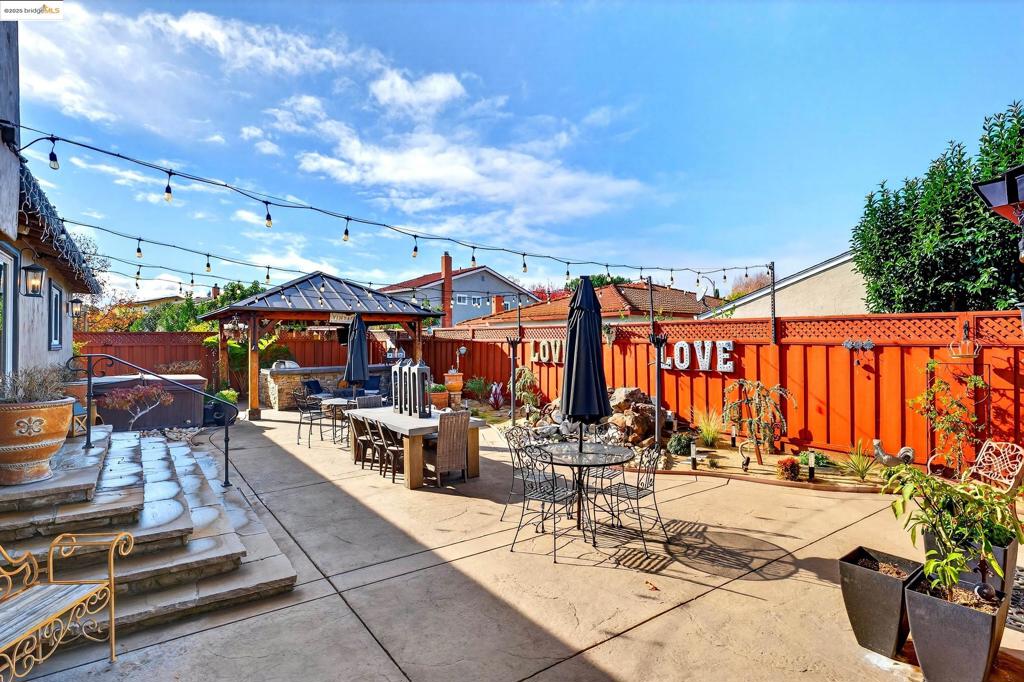 VISTA PARK - Residential