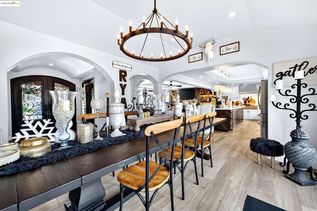 VISTA PARK - Residential