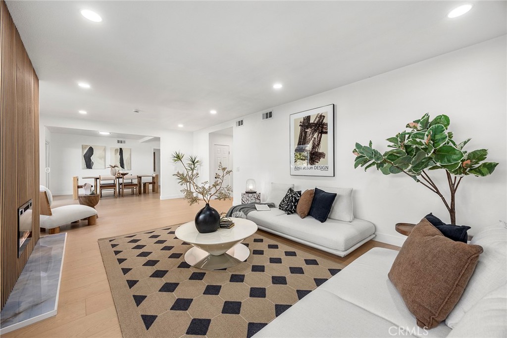 2009 W Las Lanas Lane