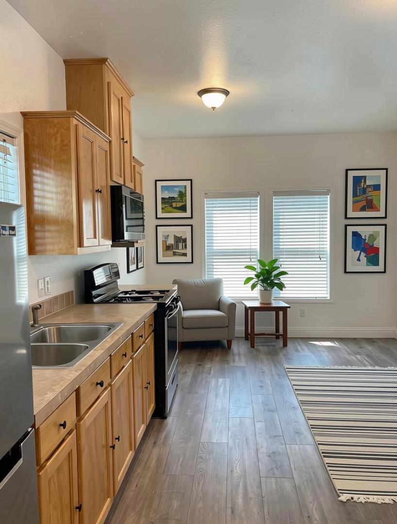 1730 Commercial Way 31