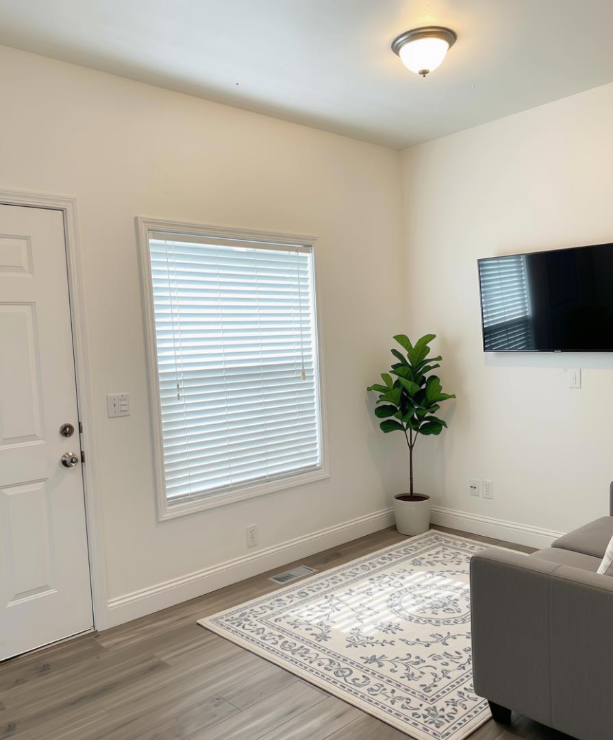 1730 Commercial Way 31