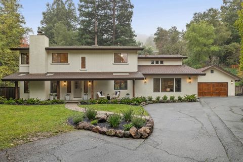 Photo of 1324 Martino Road Rd, Lafayette, CA 94549 (MLS # 41119931)