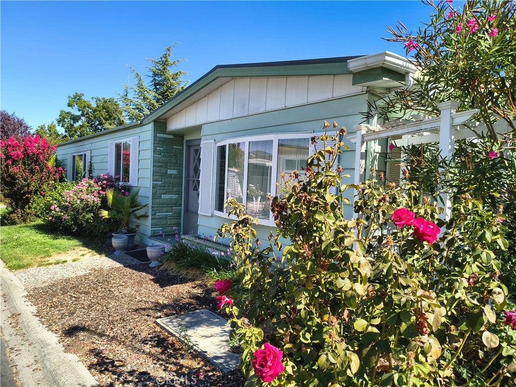 10984 Las Casitas