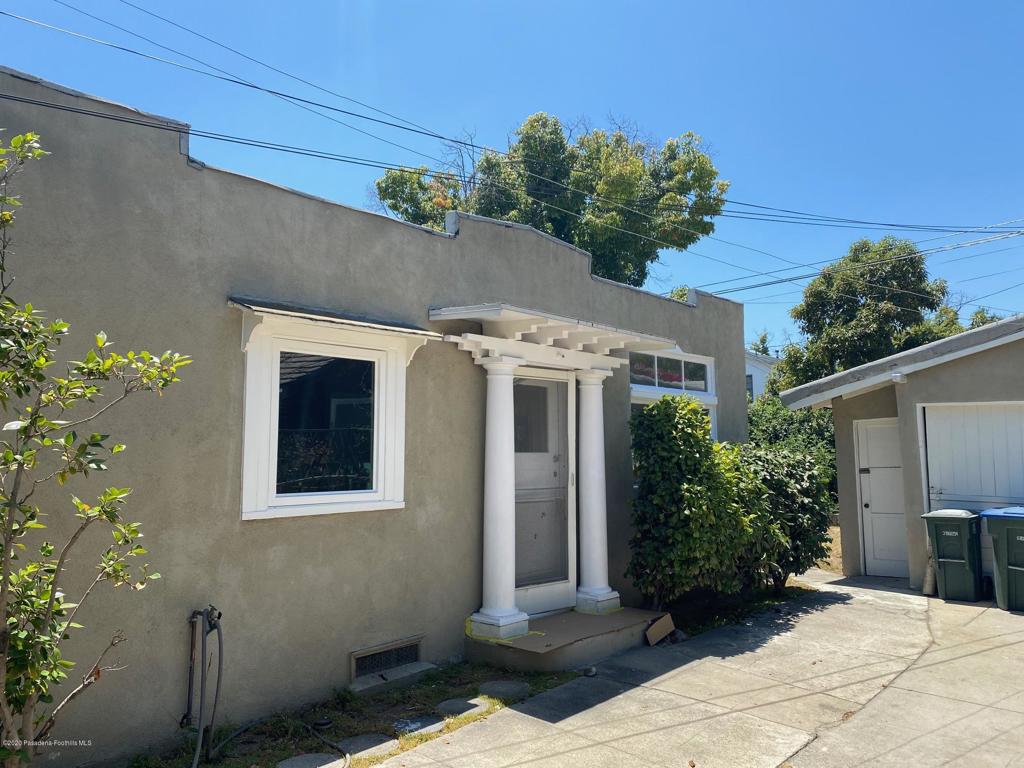 Charming 1-bedroom Spanish bungalow on a tree-lined street complete with yard and laundry. Adjacent to Pasadena City College, this back cottage offers an incredibly light and bright living space, new flooring, dual pane windows and use of storage shed as well as shared laundry (the laundry room connects the two cottages). Great low density home close to everything with great outdoor space close to much of Pasadena's best attractions.