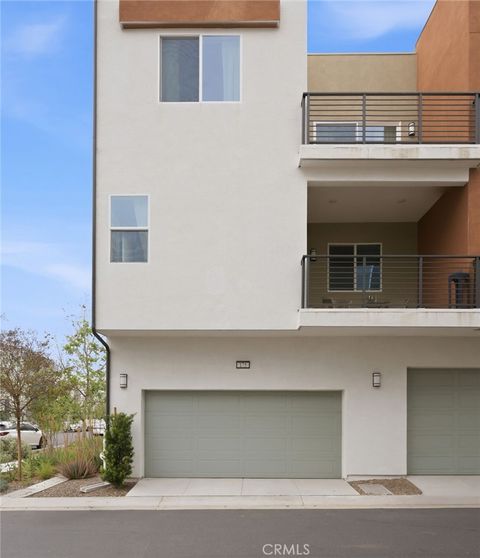 Photo of 175 Sash, Irvine, CA 92618 (MLS # SB26107127)