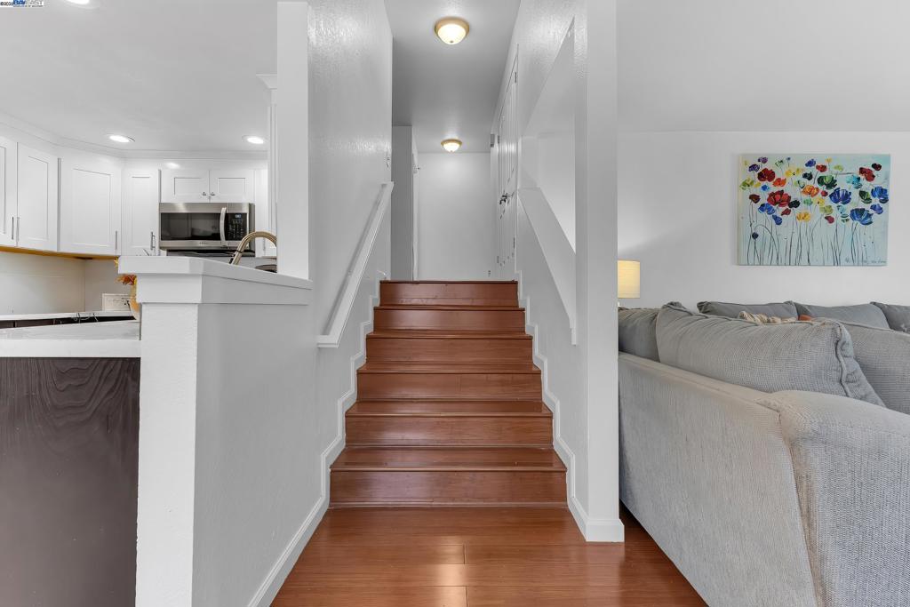 SUNDALE - Residential