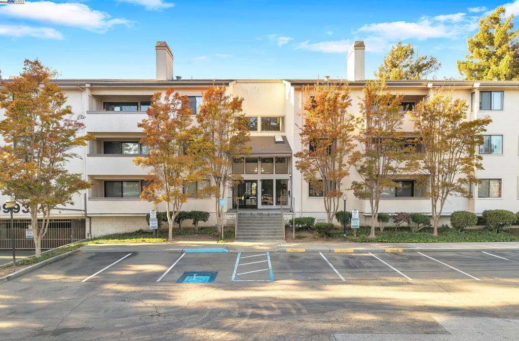 SUNDALE - Residential