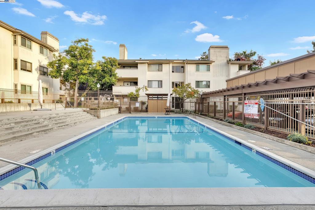 SUNDALE - Residential