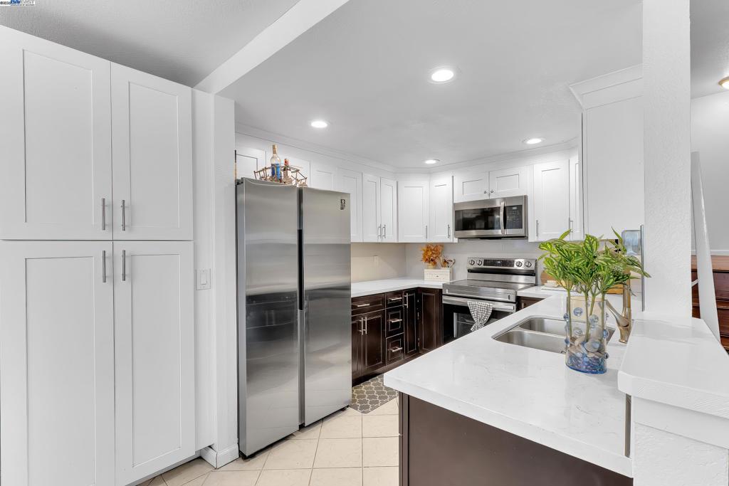 SUNDALE - Residential