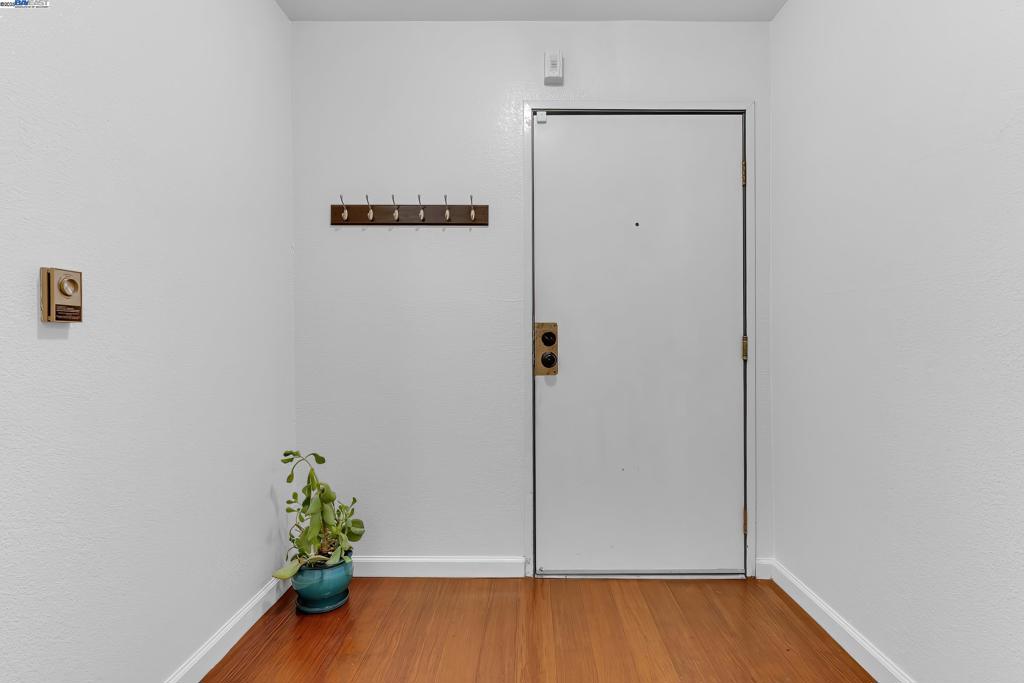 SUNDALE - Residential