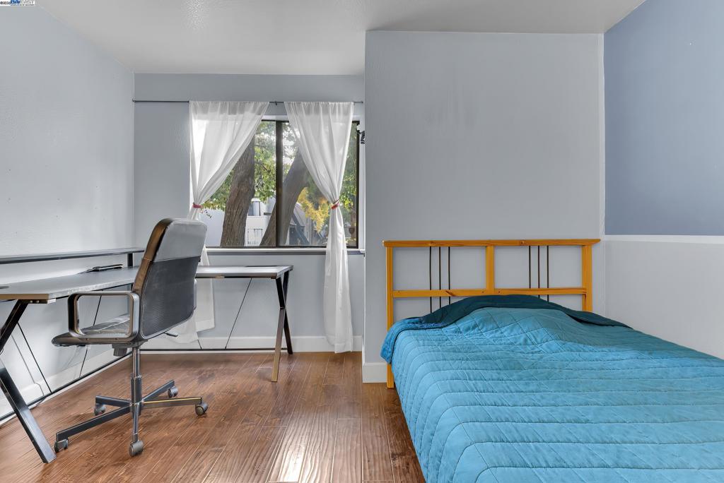 SUNDALE - Residential