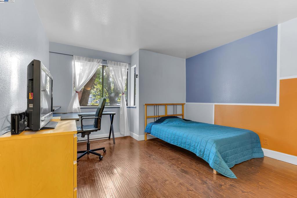 SUNDALE - Residential