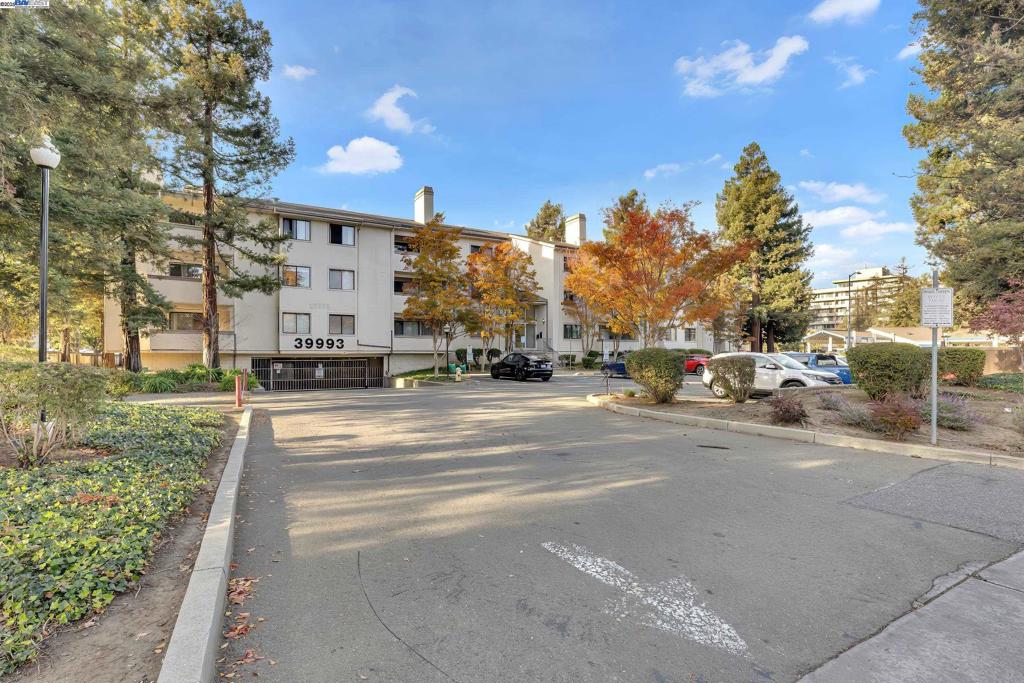 SUNDALE - Residential