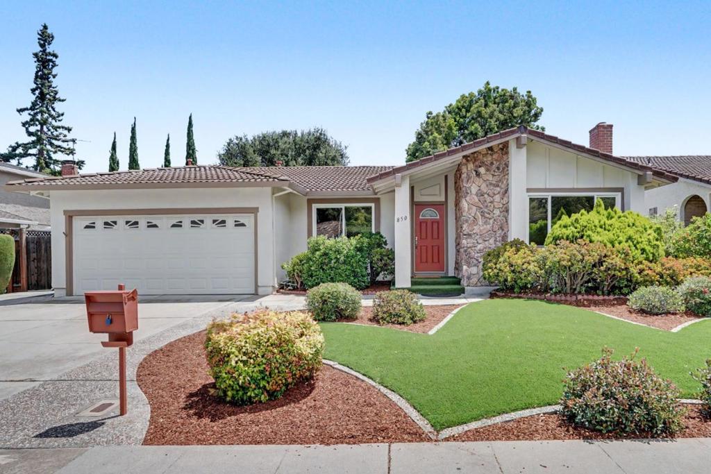 850 Roble Drive, Sunnyvale CA 94086