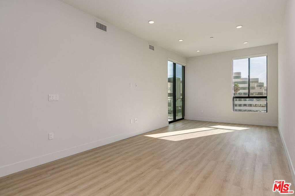 Welcome to your new home at Coda! Residence 208 is located on the 2nd floor of Coda, facing South East which provides for natural light to shine throughout. This unit boasts a full cooks kitchen with generous built-in storage, stainless steel appliances, spectacular views from every room, and floor-to-ceiling Carrera marble in the bathroom. Vaulted 10' ceilings and the dual-access balcony allow for ease of living and natural light to shine throughout. Smart features include: Nest thermostat, electronic keyless entry, and Butterfly MX controlled access building. Property amenities include: rooftop lounge, BBQ, Bike storage, Amazon lockers. Tandem Parking is $250/ month, Pet rent is $50/ month, Internet is $84/month. Schedule your tour today!