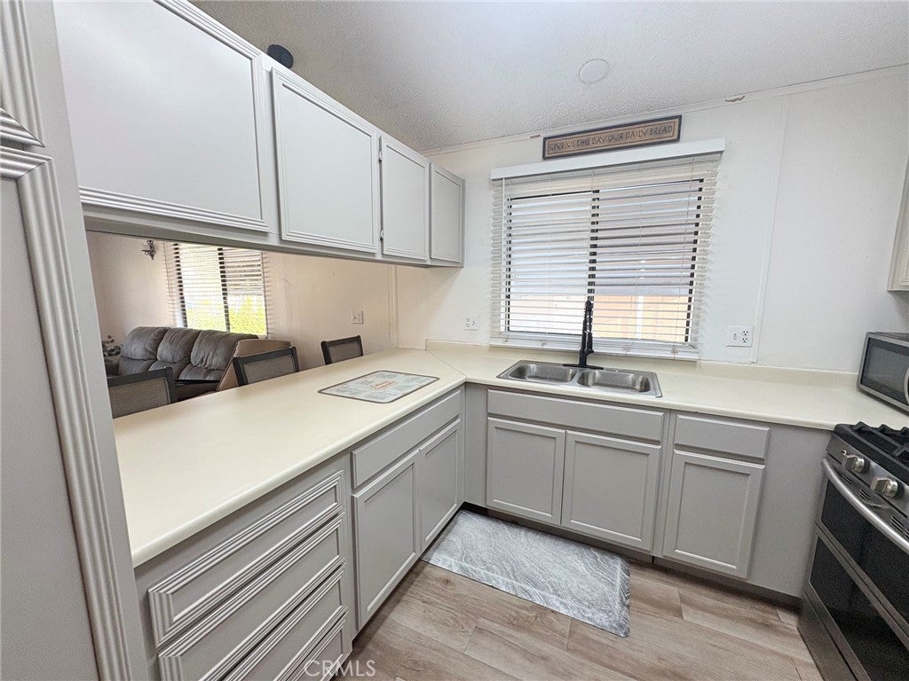 2515 Sweetwater Road 81