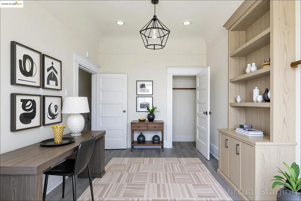NOB HILL - Residential