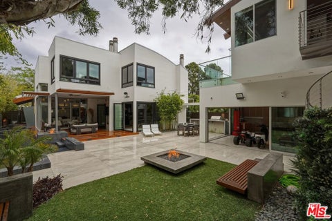 Photo of 624 23rd Street, Santa Monica, CA 90402 (MLS # 26670613)