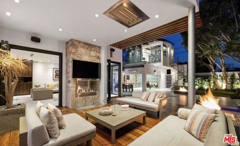 Photo of 624 23rd Street, Santa Monica, CA 90402 (MLS # 26670613)