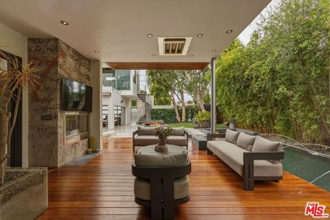 Photo of 624 23rd Street, Santa Monica, CA 90402 (MLS # 26670613)