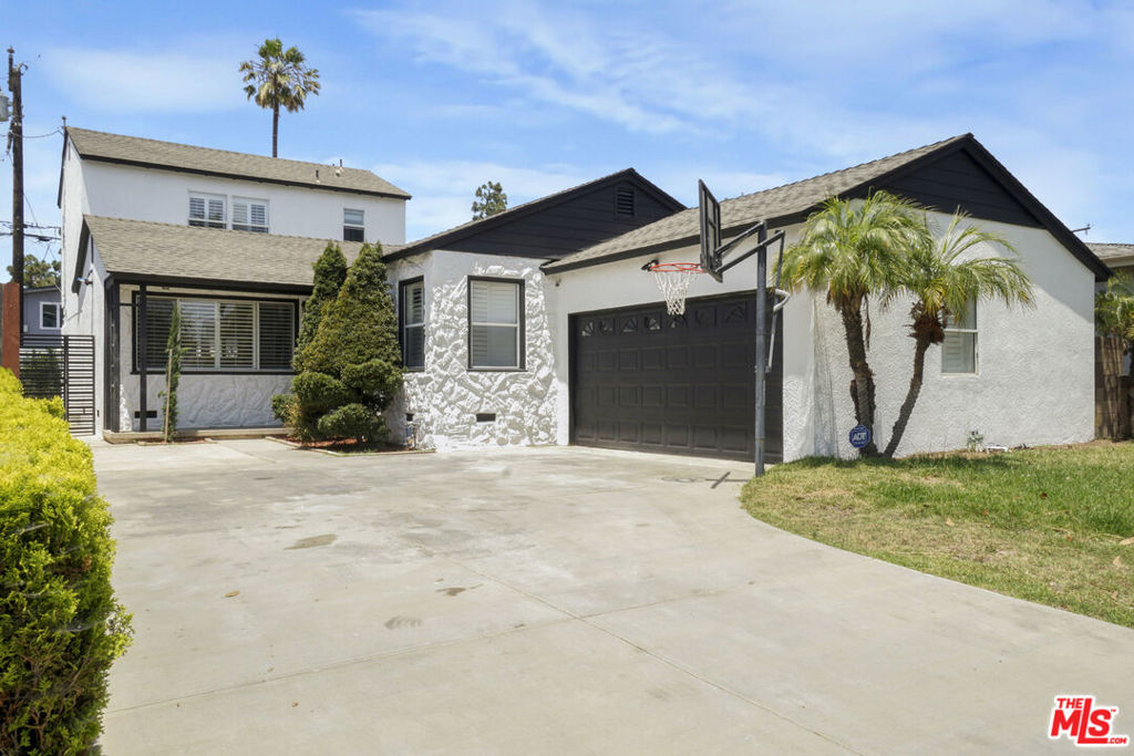 11703 Atkinson Avenue