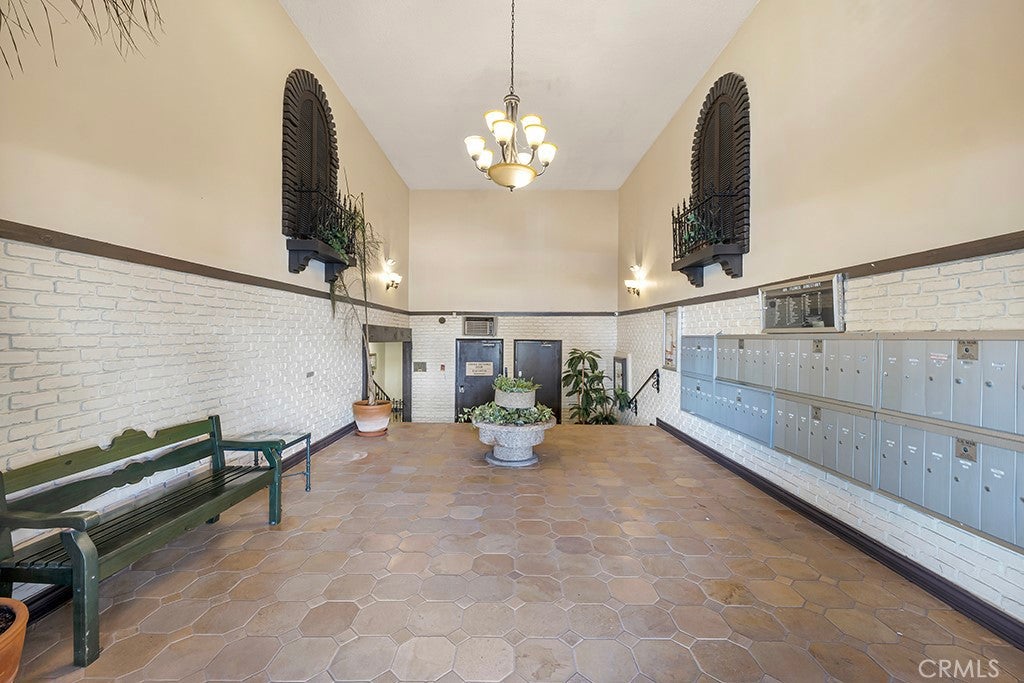 Photo of 5454 Zelzah Avenue #204, Encino, CA 91316 (MLS # SR26211287)