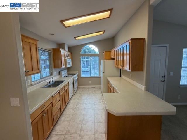 1200 1200 W Winton Ave