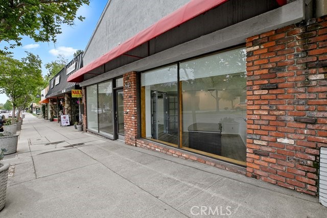 842 Foothill Boulevard