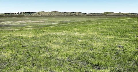 Photo of 13990 Barstow Road, Santa Margarita, CA 93453 (MLS # PI25058866) Photo of 13990 Barstow Road, Santa Margarita, CA 93453 (MLS # PI25058866)