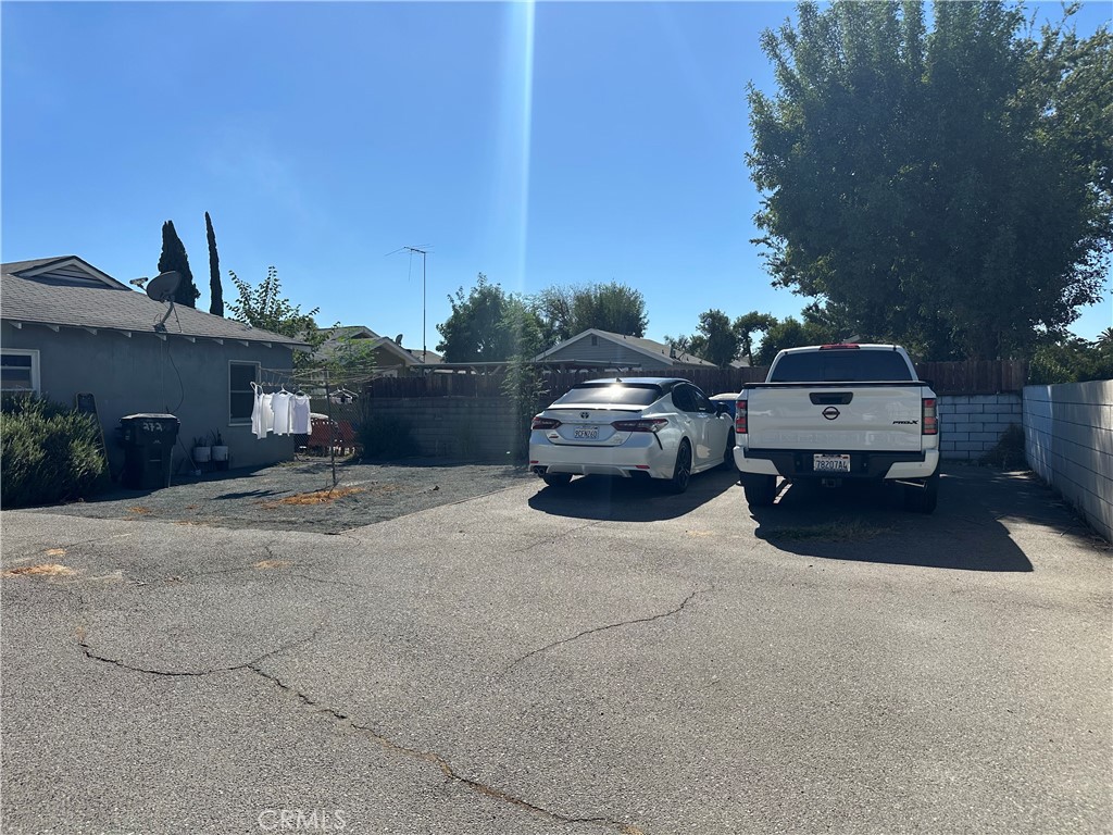 268 Kingman