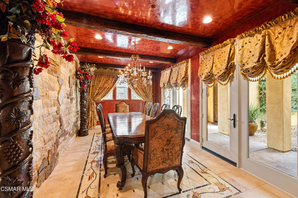 3320 Whispering Glen Court