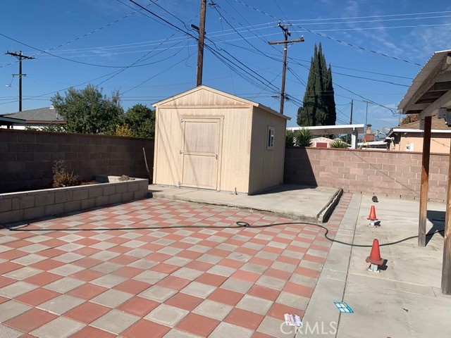 11425 Alburtis Avenue