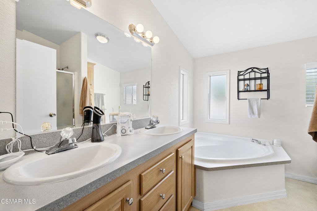 Friendly Village-240 - 240 - Manufactured In Park