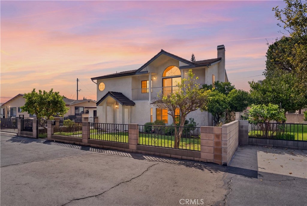 6212 N Burton