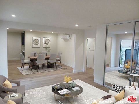 Photo of 847 15th Street #3, Santa Monica, CA 90403 (MLS # 26658661)