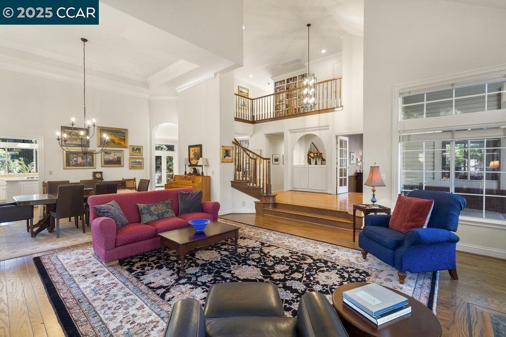 STONEGATE - Residential