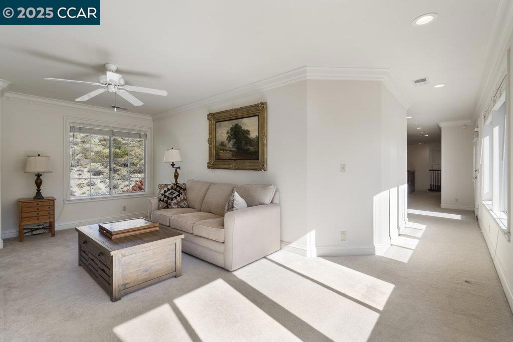 STONEGATE - Residential