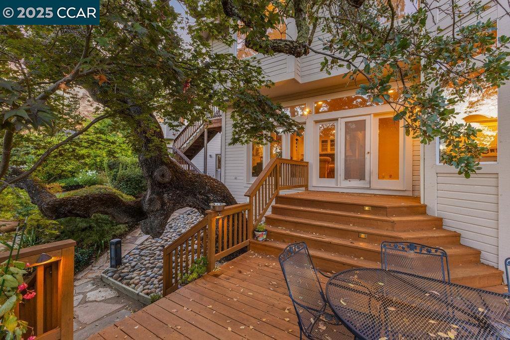 STONEGATE - Residential