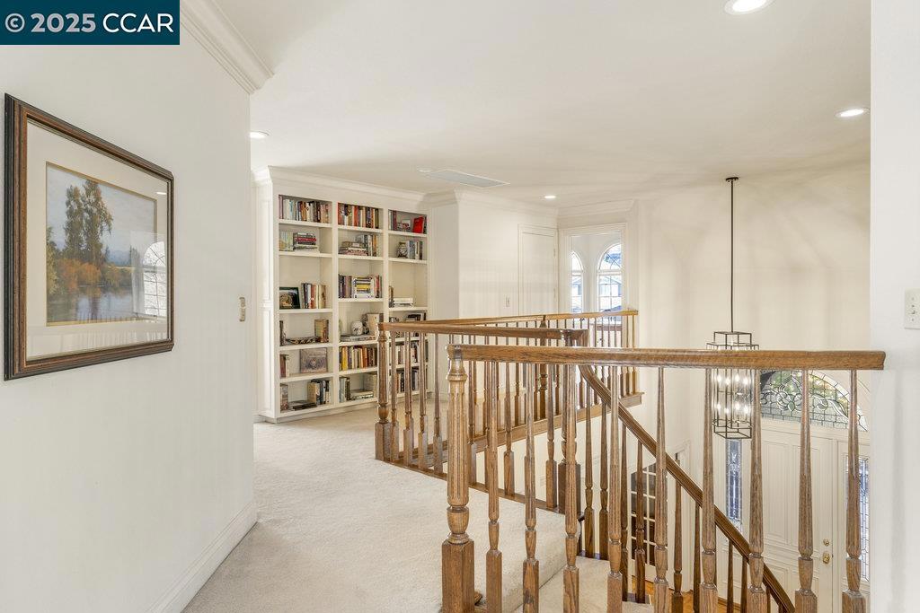 STONEGATE - Residential