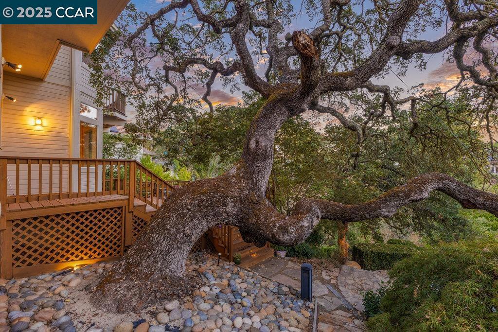 STONEGATE - Residential