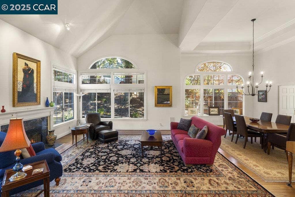 STONEGATE - Residential