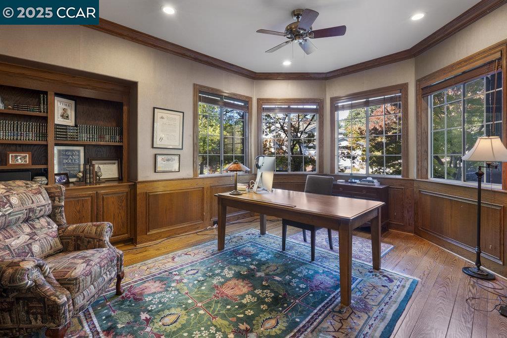 STONEGATE - Residential