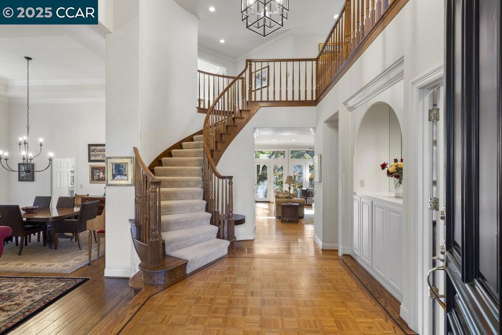 STONEGATE - Residential