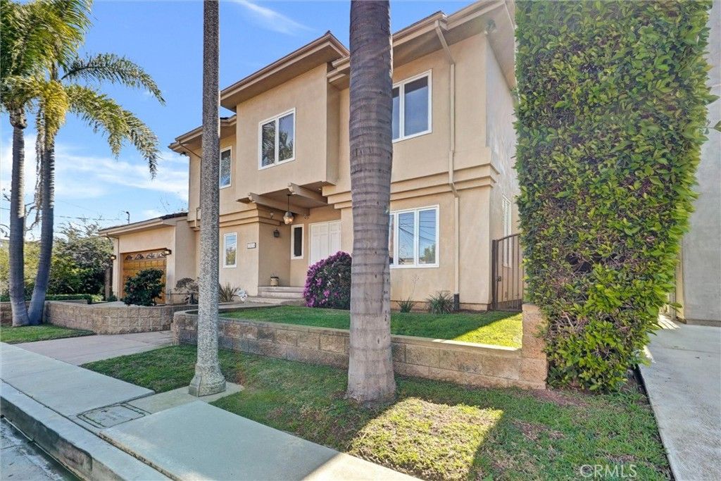 Photo of 12134 Lawler St, Los Angeles, CA 90066 (MLS # WS26076204)