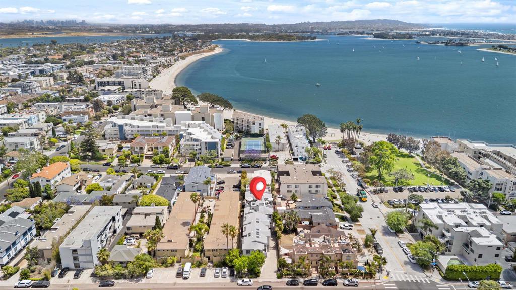 1323 Pacific Beach Dr F