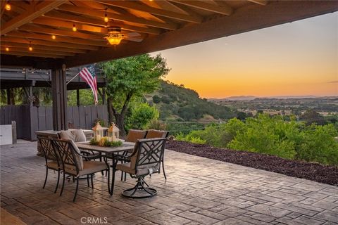 Tiny photo for 1745 Adelaida Road, Paso Robles, CA 93446 (MLS # NS26100029)