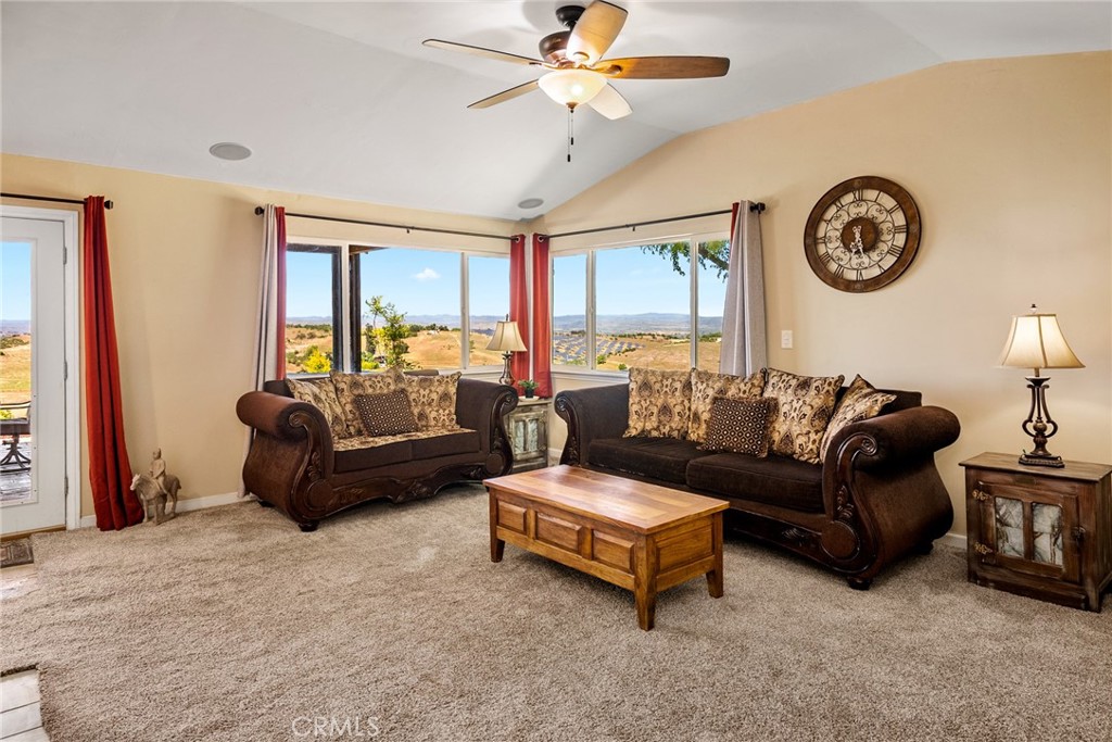 1745 Adelaida Road