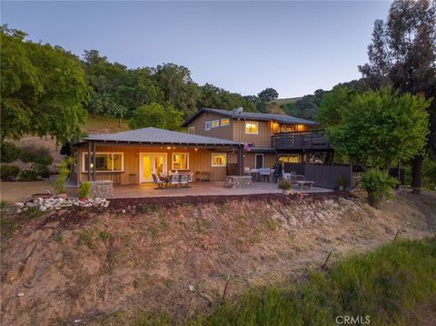 Photo of 1745 Adelaida Road, Paso Robles, CA 93446 (MLS # NS26100029)
