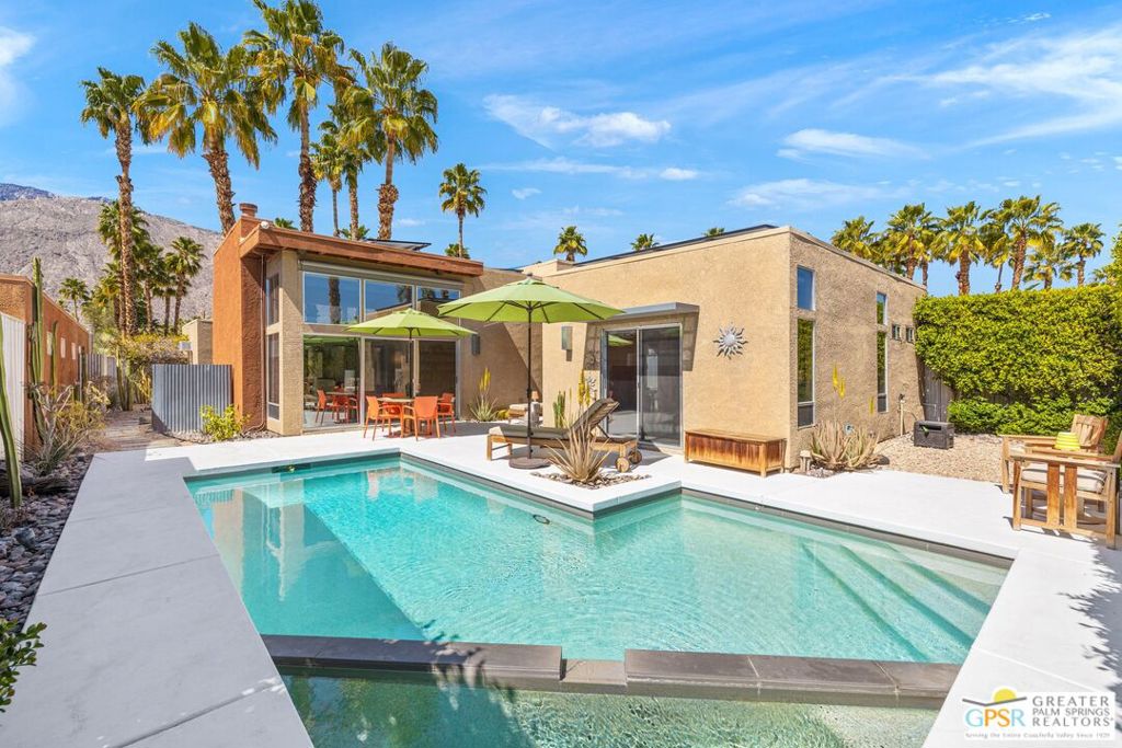 Dunes Court - Residential