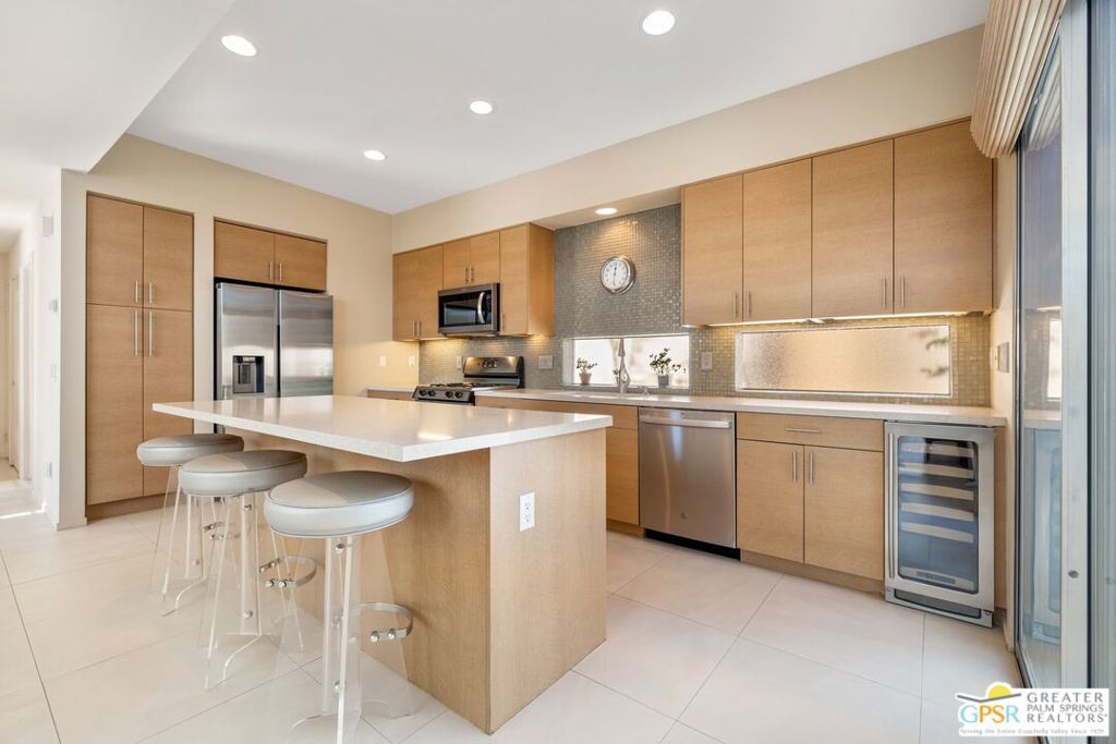 Dunes Court - Residential